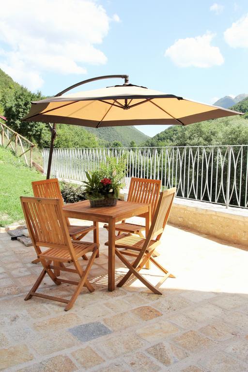 Agriturismo Casale La Palombara Cerreto di Spoleto Экстерьер фото