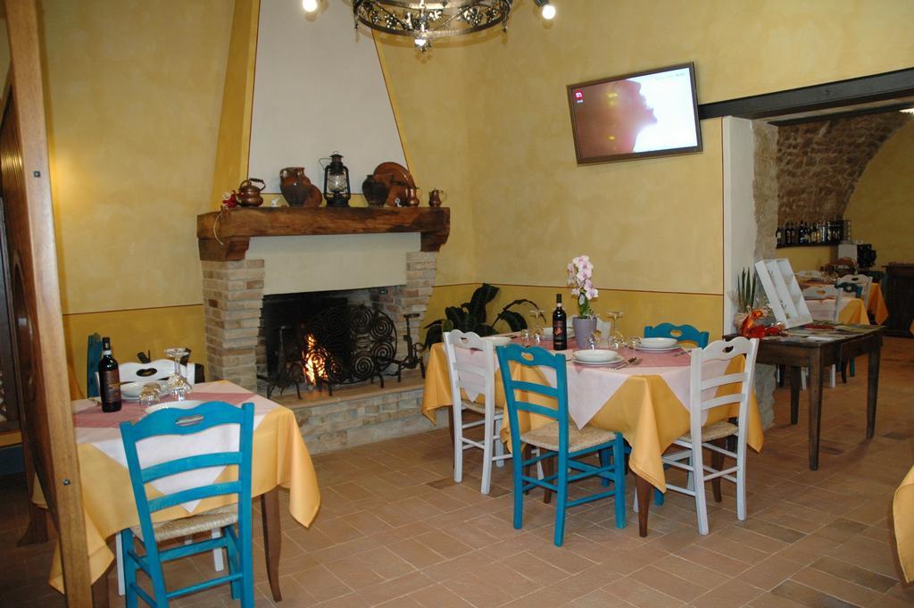 Agriturismo Casale La Palombara Cerreto di Spoleto Экстерьер фото