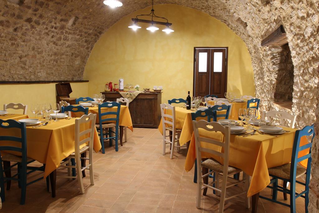Agriturismo Casale La Palombara Cerreto di Spoleto Экстерьер фото